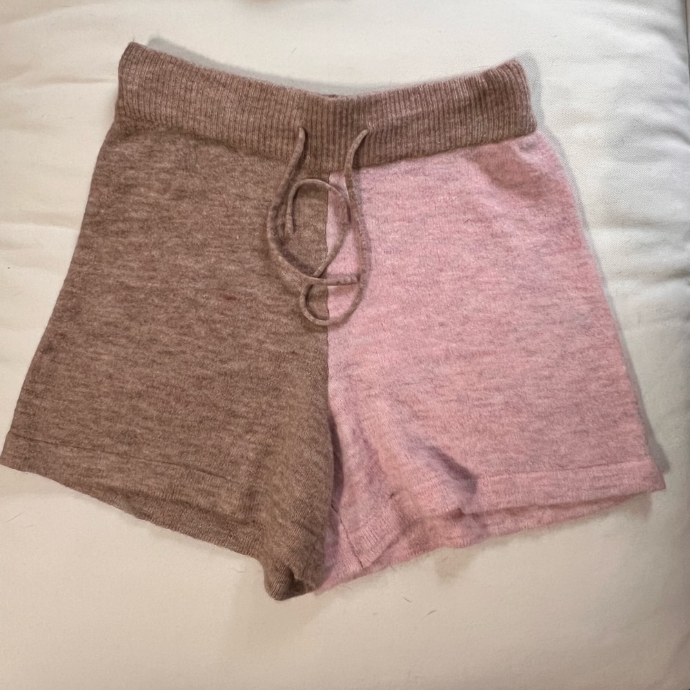 Saturday/Sunday by Anthropologie two-tone knit shorts. Super soft Sz XS